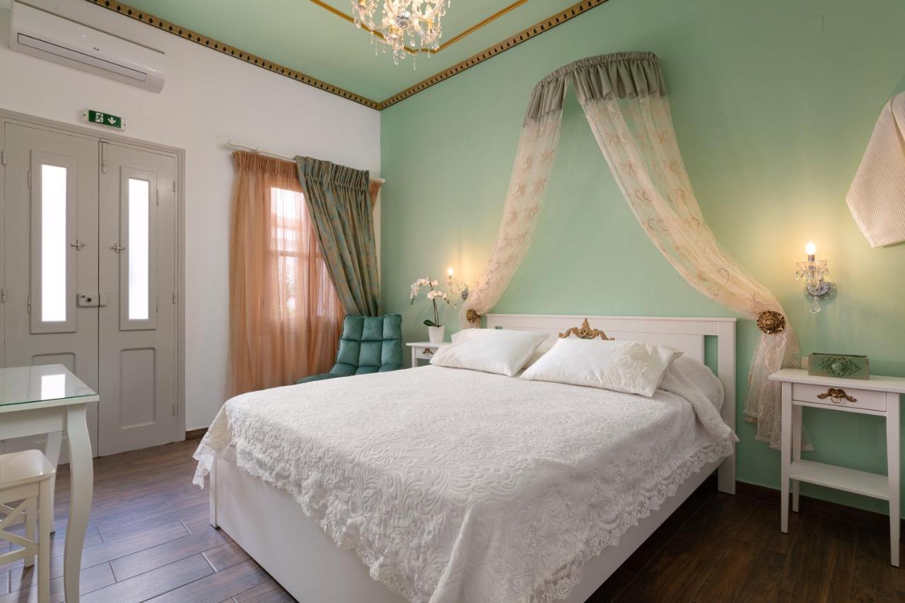 סימי Marika'S Deluxe Rooms מראה חיצוני תמונה